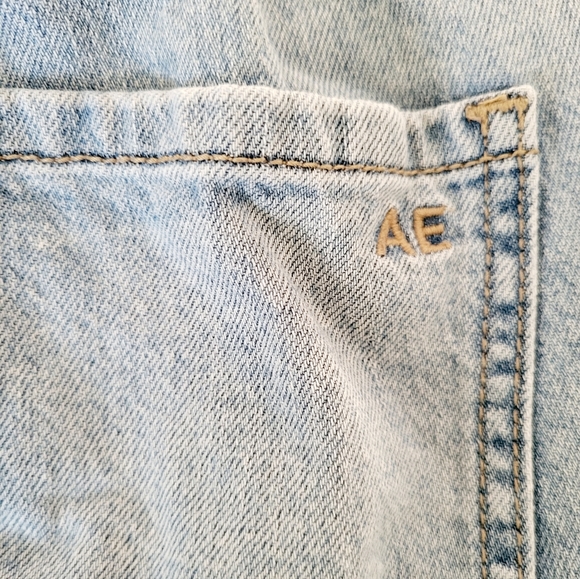 American Eagle Outfitters Light Wash Denim Jogger Pants Size 2 - Picture 14 of 16